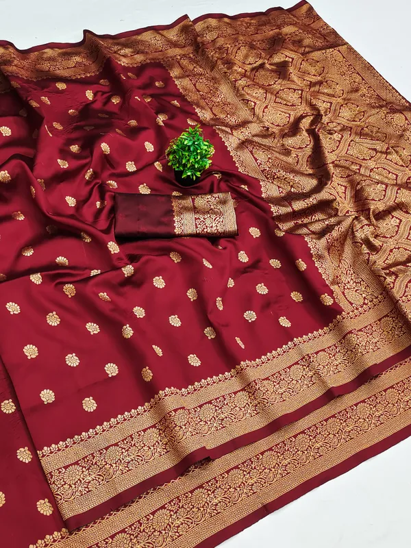 Maroon_Silk_Traditional_Saree_for_Women