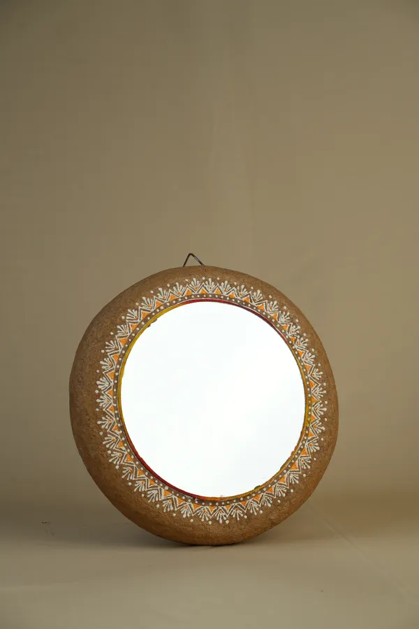 Cowdung_Mirror