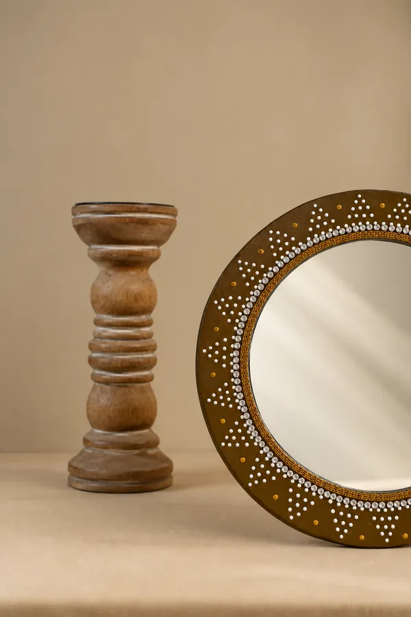 Cowdung_Mirror