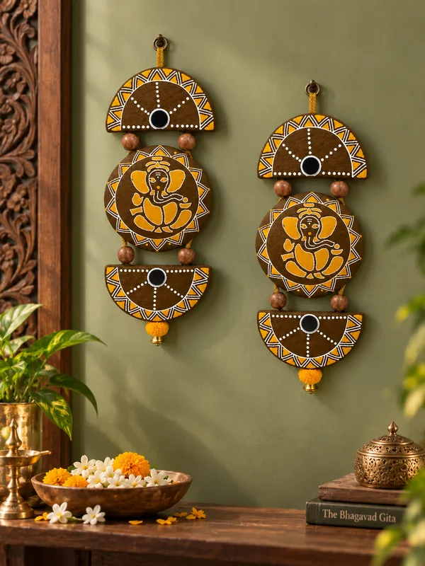 Toran_Semicircle-_Yellow_+_Wall_Hanging_Ganesh_-Set_Of_2