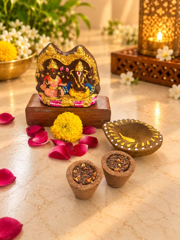 Shubh_Shuruaat_Combo_2_:_Ganesh_jee_,_Laxmi_jee_+_Samrani_Hawan_Cups_-Set_Of_12_+_Design_Deepak_-_Set_Of_6