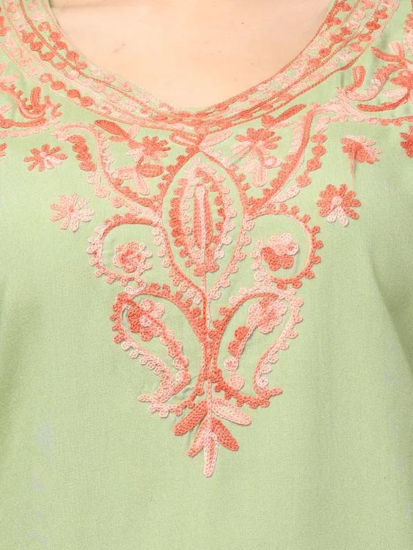 Green_Embroidered_Straight_Kurta_for_Women