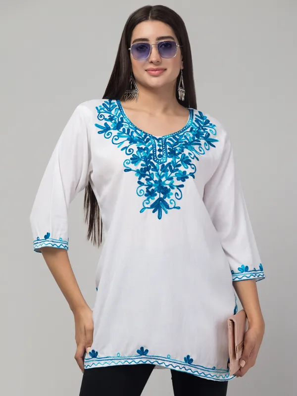 White_with_Blue_Embroidery-Straight_Kurta