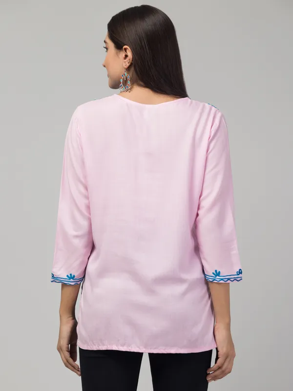 Pink_Viscose_Rayon_Straight_Embroidered_Kurti_For_Women