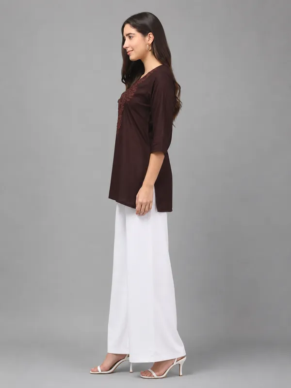 Brown_Embroidered_Kurta_Set_With_White_Pants_For_Women