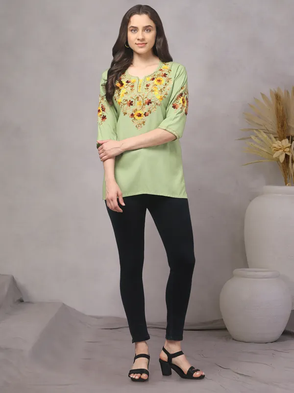 Light_Green-Straight_Kurti