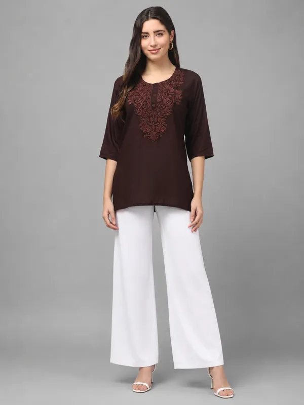 Brown_Embroidered_Kurta_Set_With_White_Pants_For_Women