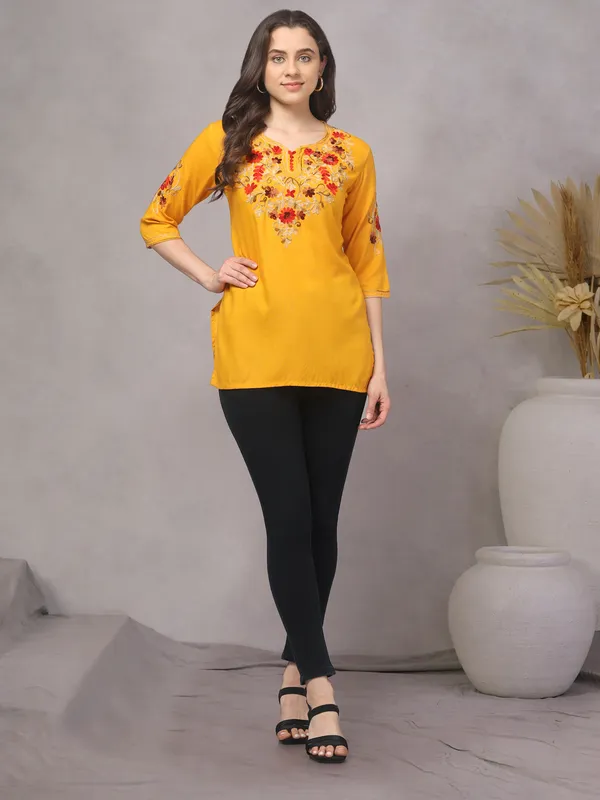 Yellow_Embroidered_Straight_Kurti_for_Women