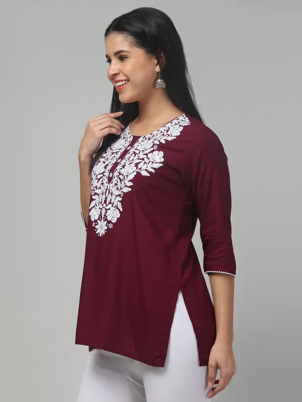 Maroon-Straight_Kurti