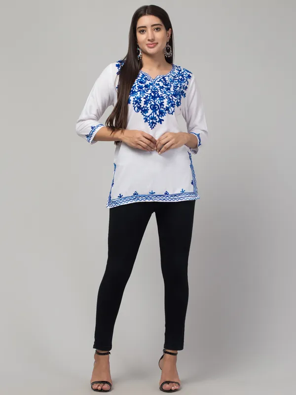 White_Embroidered_Straight_Kurti_for_Women
