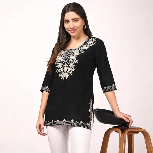 Black_Viscose_Rayon_Straight_Pastel_Embroidered_Kurta_For_Women