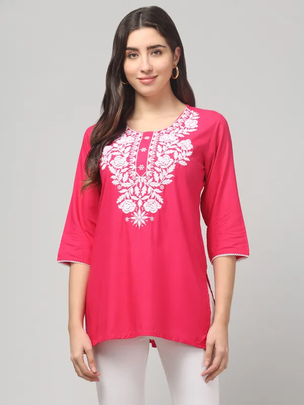 Pink_Embroidered_Straight_Kurti_for_Women