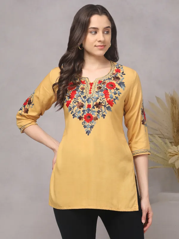 Yellow_Straight_Embroidered_Kurti_for_Women