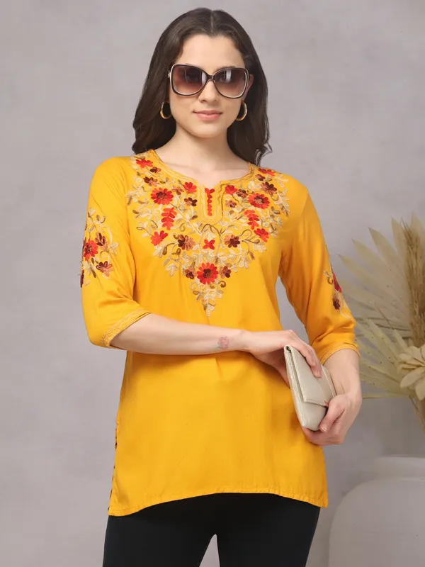 Yellow_Embroidered_Straight_Kurti_for_Women