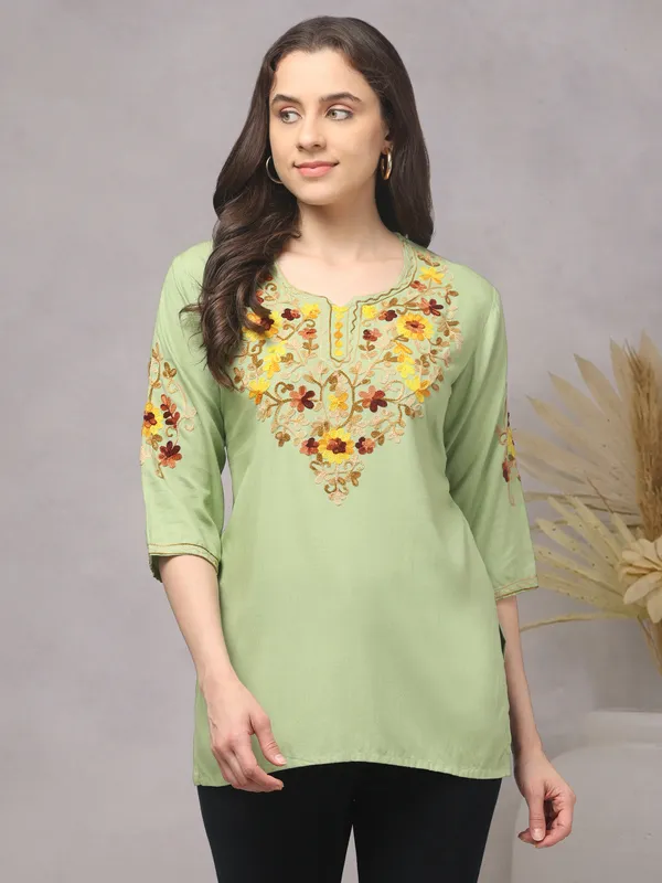 Light_Green-Straight_Kurti