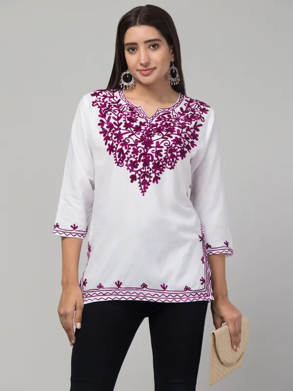 White_Viscose_Rayon_Straight_Embroidered_Kurti_For_Women