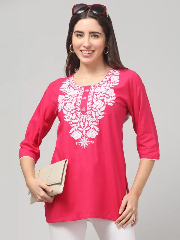 Pink_Embroidered_Straight_Kurti_for_Women