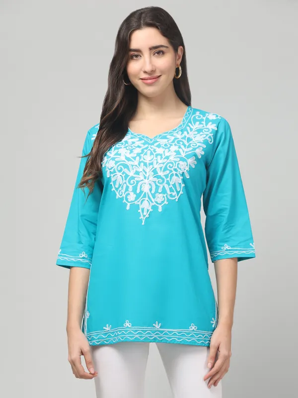 Turquoise_Embroidered_Straight_Kurti_for_Women