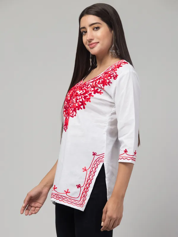 White-Straight_Kurti