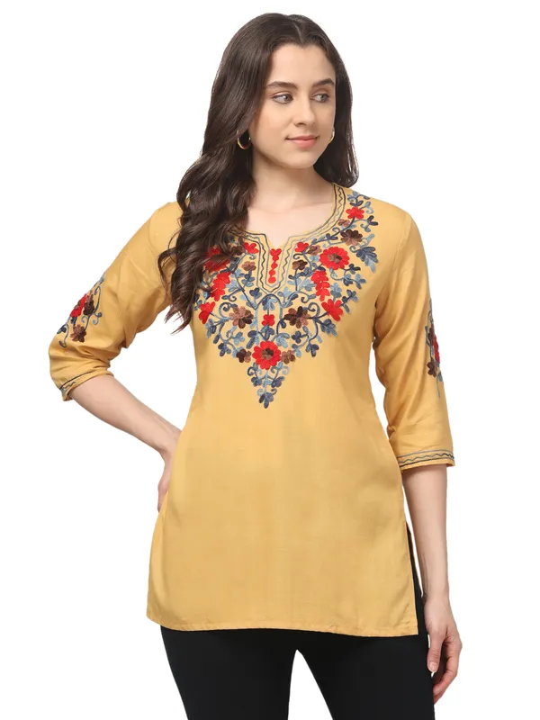 Yellow_Straight_Embroidered_Kurti_for_Women