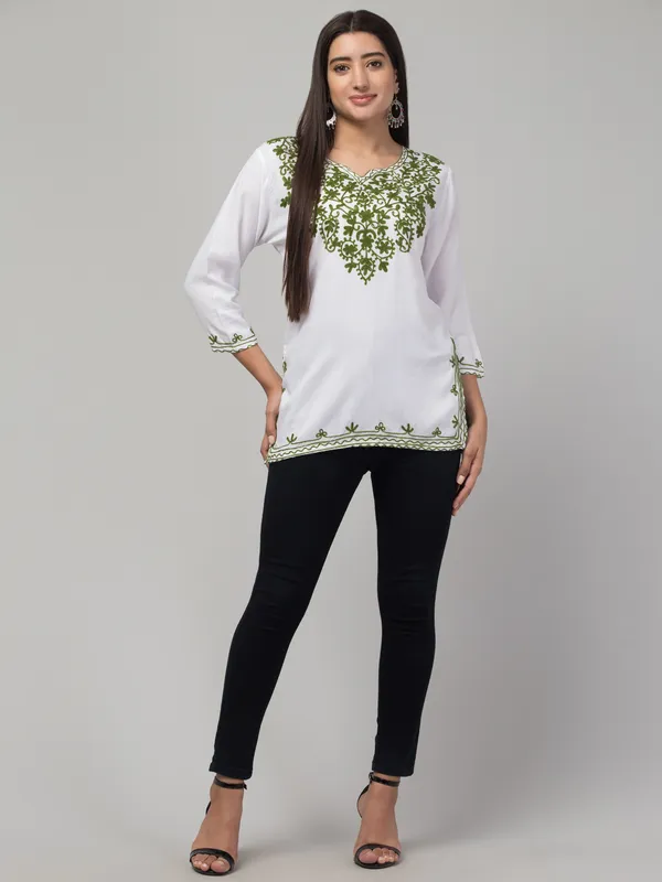 White-Straight_Kurti
