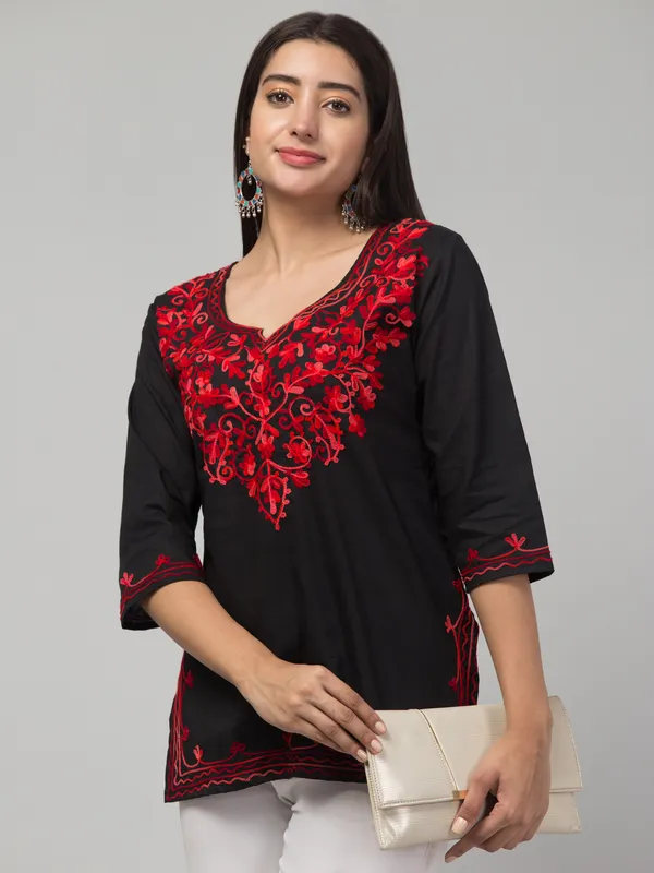Black_Embroidered_Straight_Kurti_for_Women