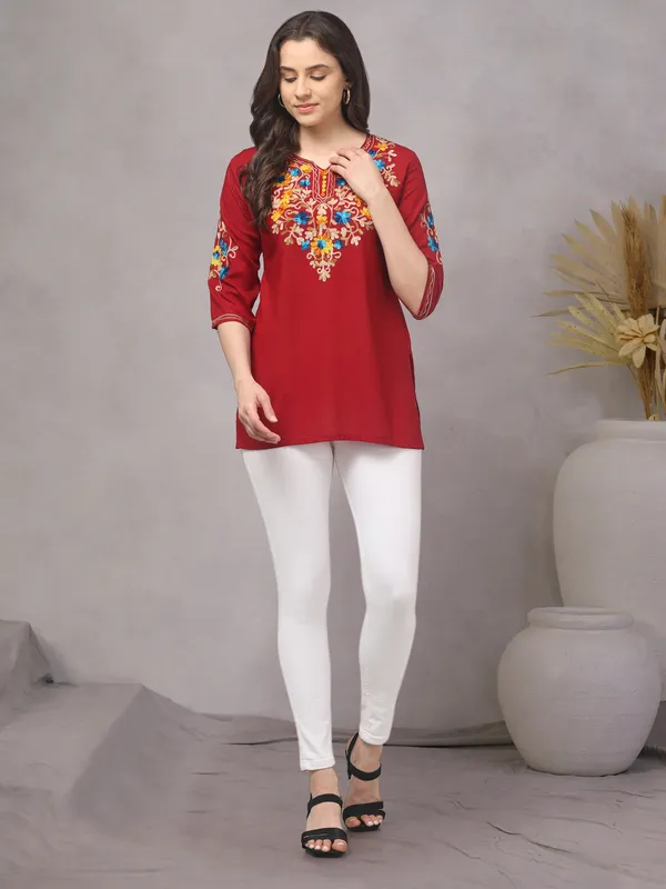 Red_Embroidered_Straight_Kurti_for_Women