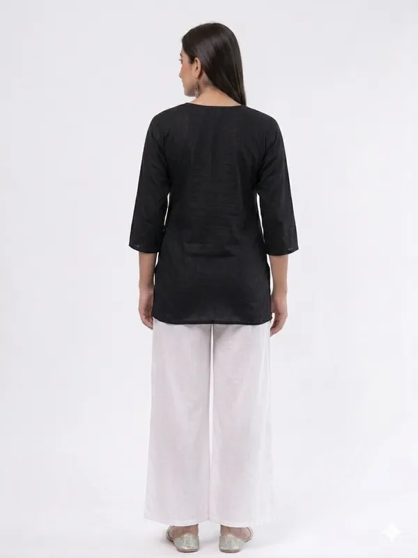 Black_Embroidered_Straight_Kurta_for_Women