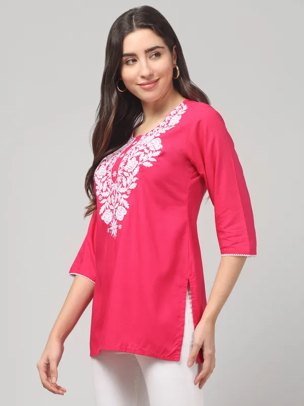 Pink_Embroidered_Straight_Kurti_for_Women