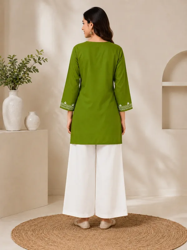 Green_Printed_Straight_Kurta_Set_for_Women