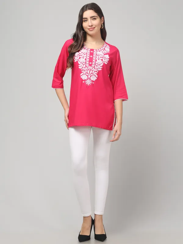 Pink_Embroidered_Straight_Kurti_for_Women