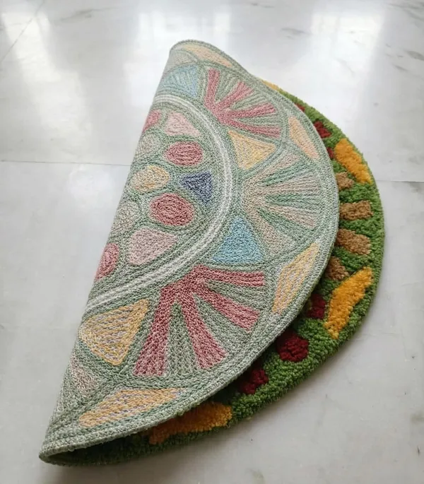 Vs_Home_Living_Traditional_Floral_Rangoli_Design_Round_Floor_Mat_60_Cm_Anti_Skid_Washable_Microfiber_Decor_Mat_For_Diwali_Pooja_Room_Festivals