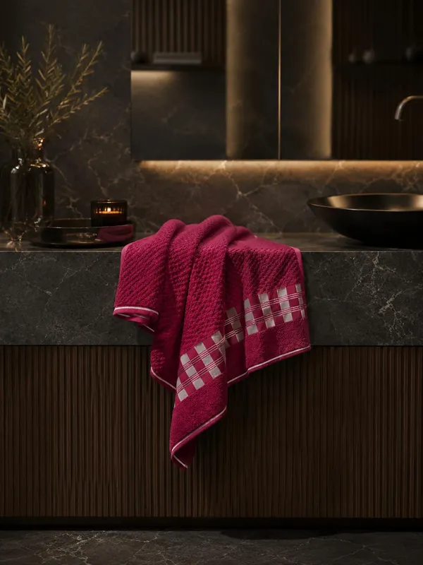 Premium_450_Gsm_Terry_Bath_Towel_70X140_Cm_Ultra_Soft_Quick_Dry_Highly_Absorbent_Luxury_Towel_Ruby_Pink_Magenta_Pink