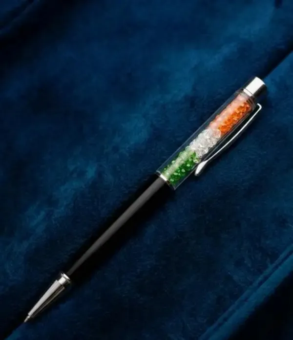 Montblank_Diamond_Tricolor_Indian_Flag_Theme_Brass_Pen_Black