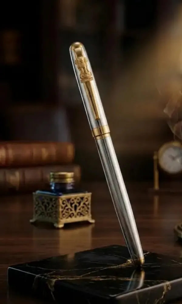 Montblank_Ashoka_Emblem_Two_Tone_Executive_Pen_Silver