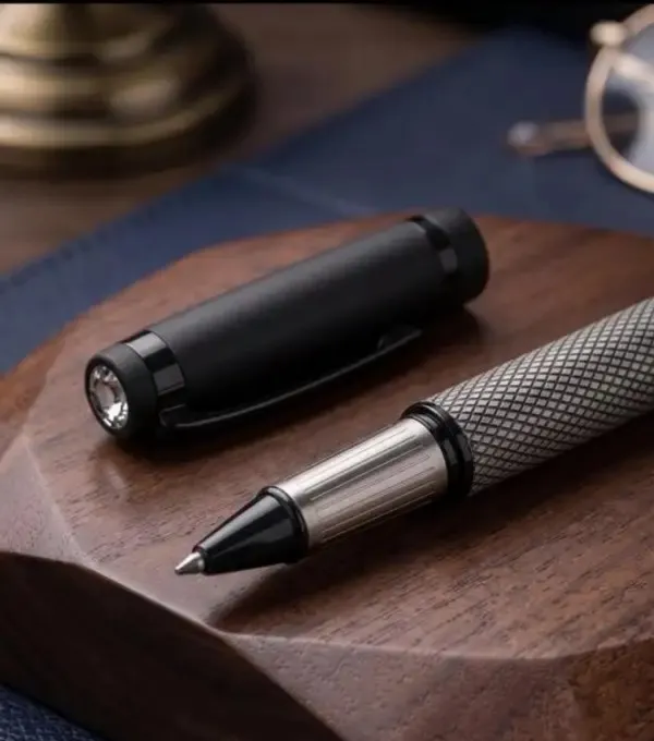 Montblank_Ruby_Checks_Diamond_Top_Brass_Rollerball_Pen_Black