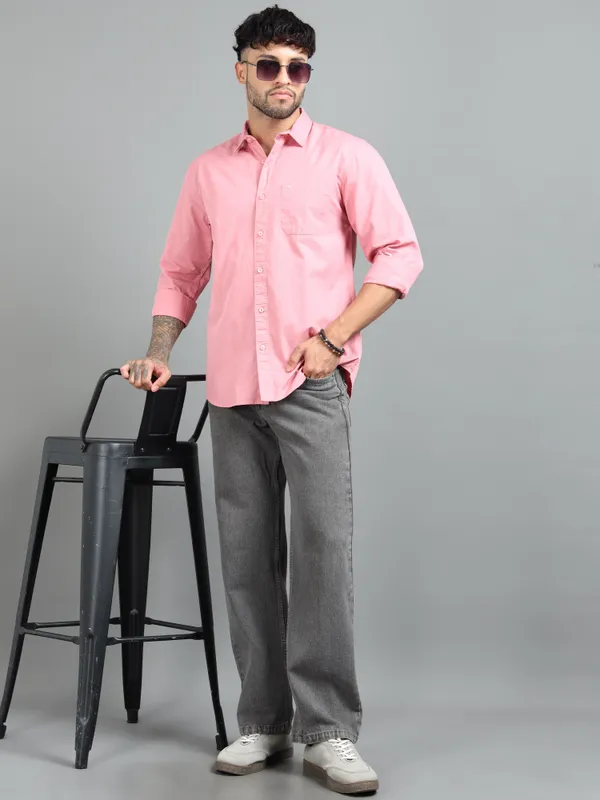 Tom_Mackler_Men_Solid_Casual_Pink_Shirt