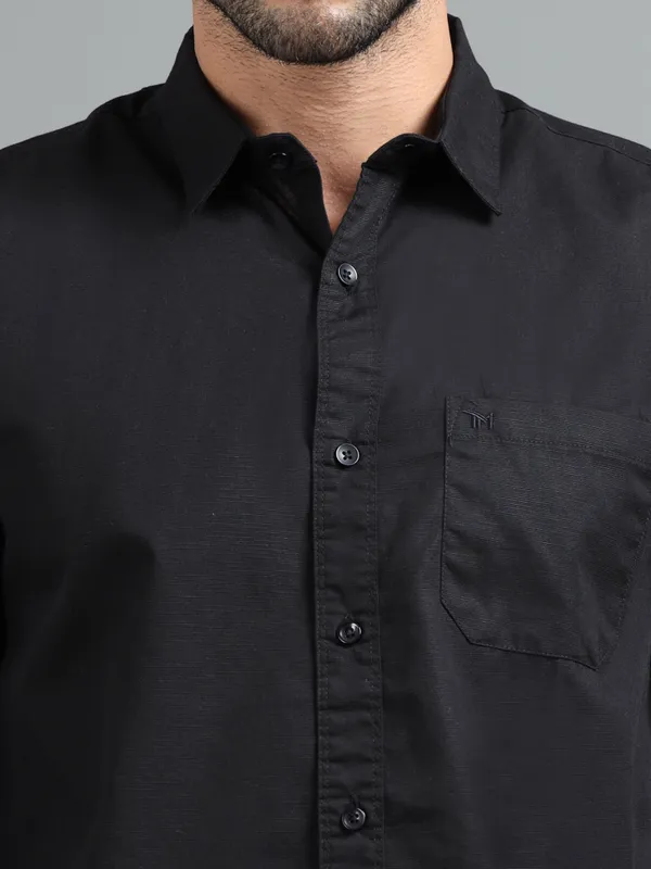 Tom_Mackler_Men_Solid_Casual_Black_Shirt
