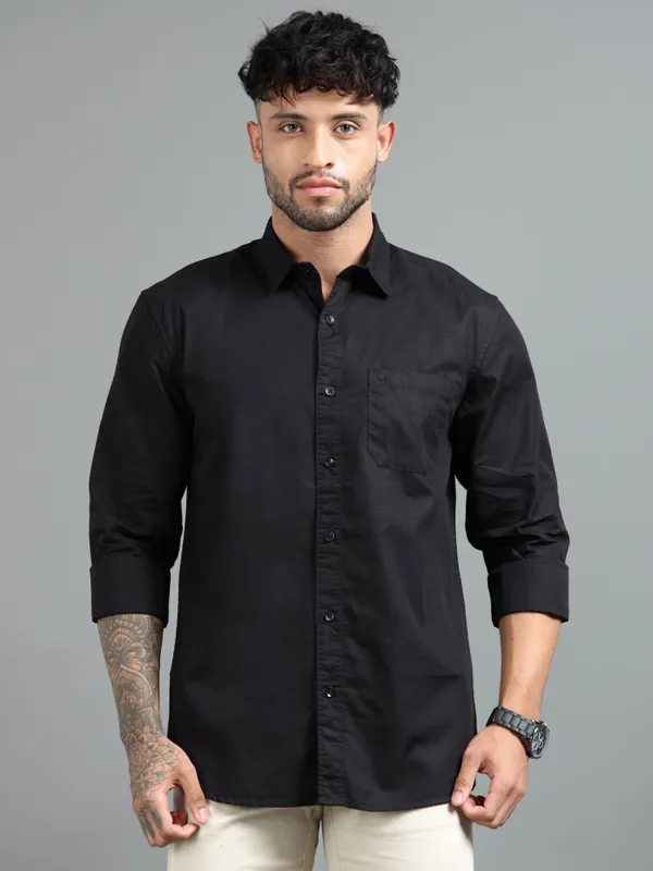 Tom_Mackler_Men_Solid_Casual_Black_Shirt