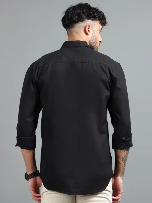 Tom_Mackler_Men_Solid_Casual_Black_Shirt