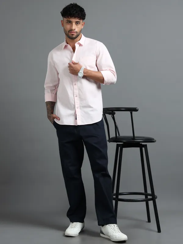 Tom_Mackler_Men_Solid_Casual_Pink_Shirt