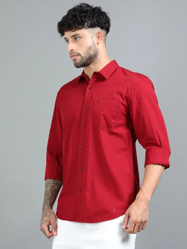 Tom_Mackler_Men_Solid_Casual_Red_Shirt