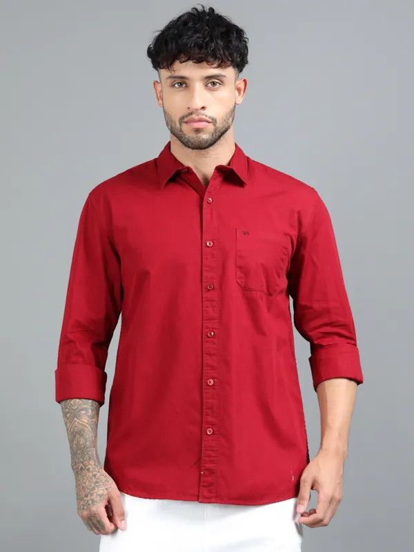 Tom_Mackler_Men_Solid_Casual_Red_Shirt
