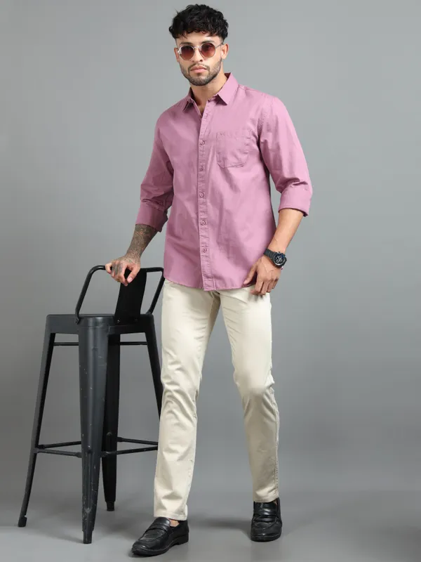 Tom_Mackler_Men_Solid_Casual_Purple_Shirt