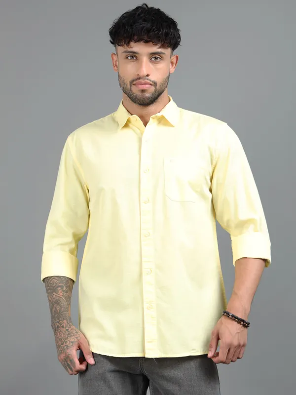 Tom_Mackler_Men_Solid_Casual_Yellow_Shirt