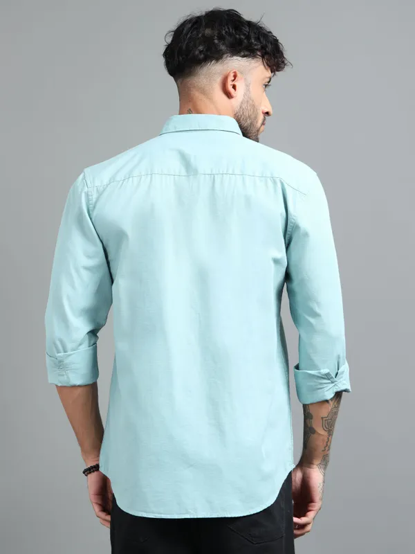 Tom_Mackler_Men_Solid_Casual_Blue_Shirt