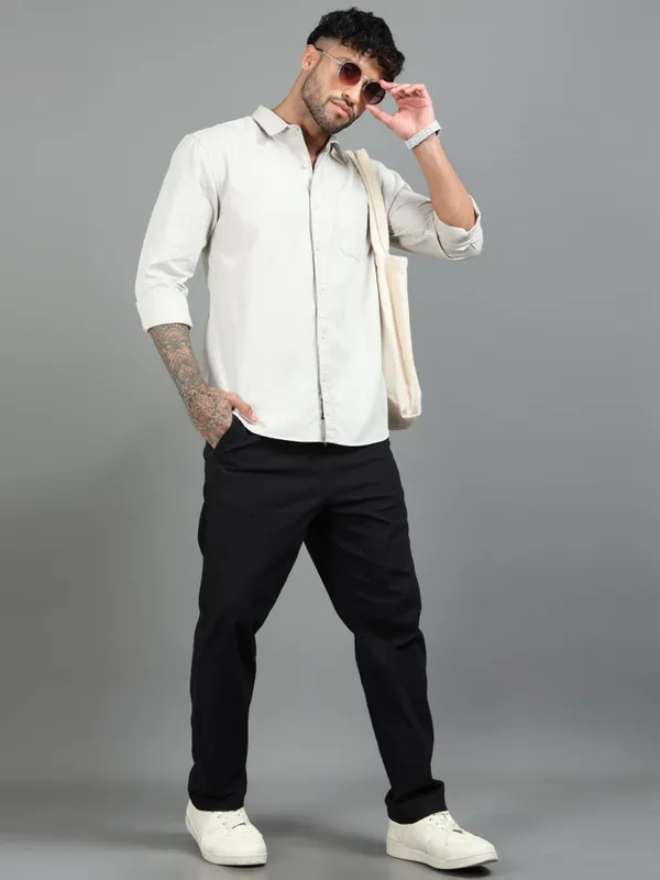 Tom_Mackler_Men_Solid_Casual_Cream_Shirt