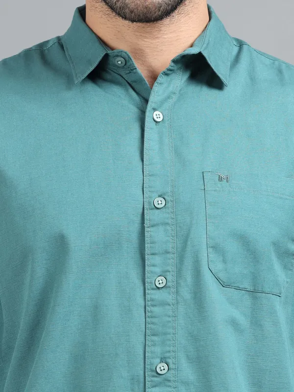 Tom_Mackler_Men_Solid_Casual_Blue_Shirt