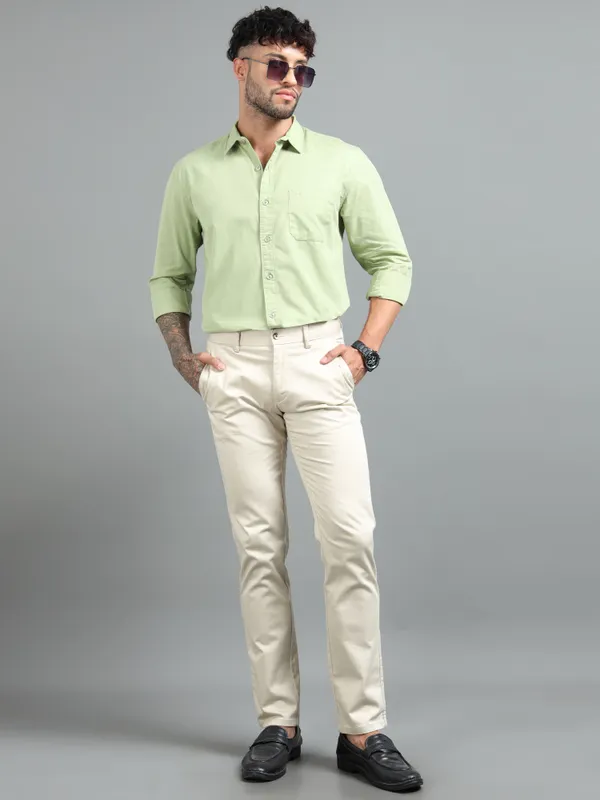 Tom_Mackler_Men_Solid_Casual_Green_Shirt