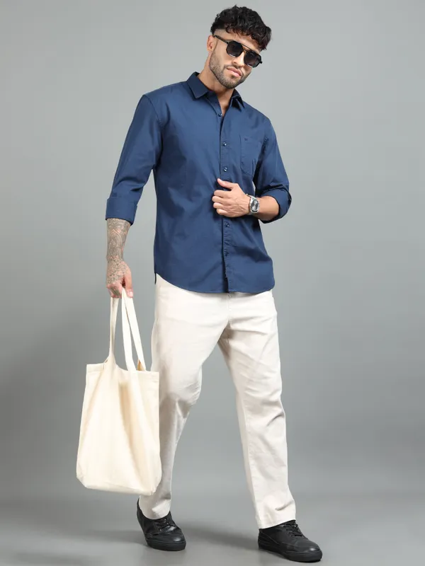 Tom_Mackler_Men_Solid_Casual_Dark_Blue_Shirt
